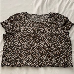 American Eagle cropped lettuce edge baby tee